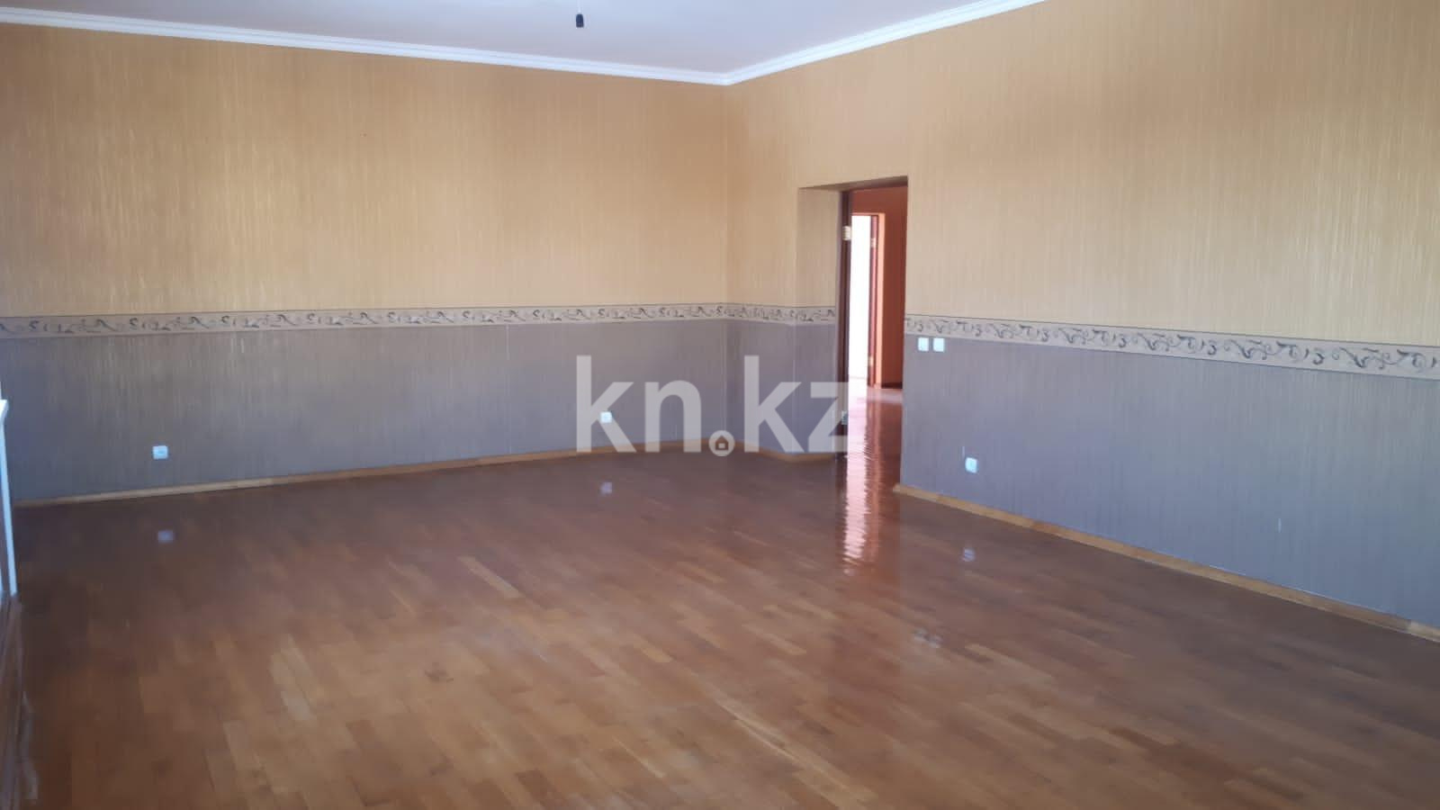 Продажа 4-комнатной квартиры, 180 м², ул. Рамазан, дом  33 в Астане - фото 2