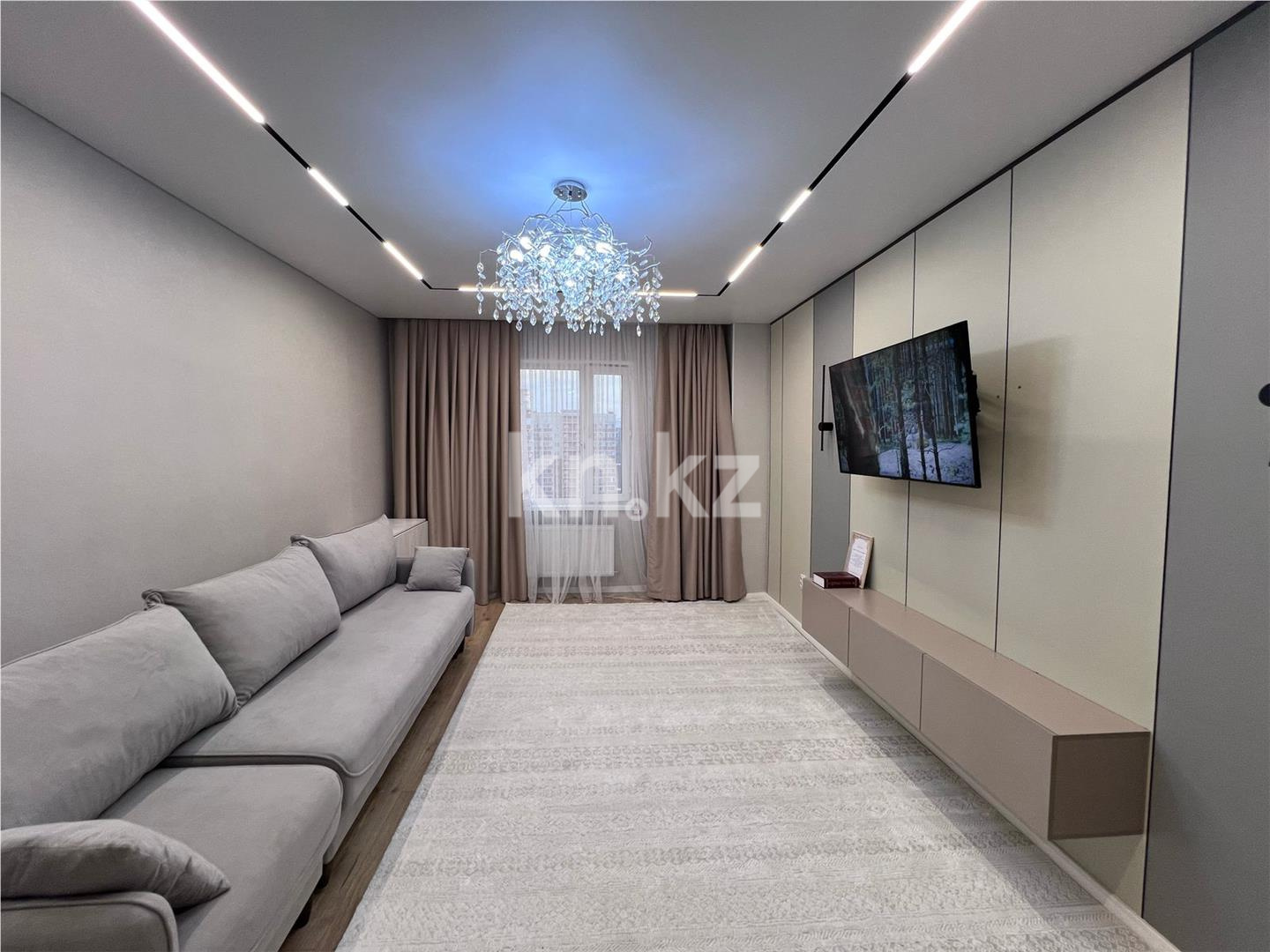 Продажа 3-комнатной квартиры, 89 м², пр. Шахтеров, дом  52 в Караганде