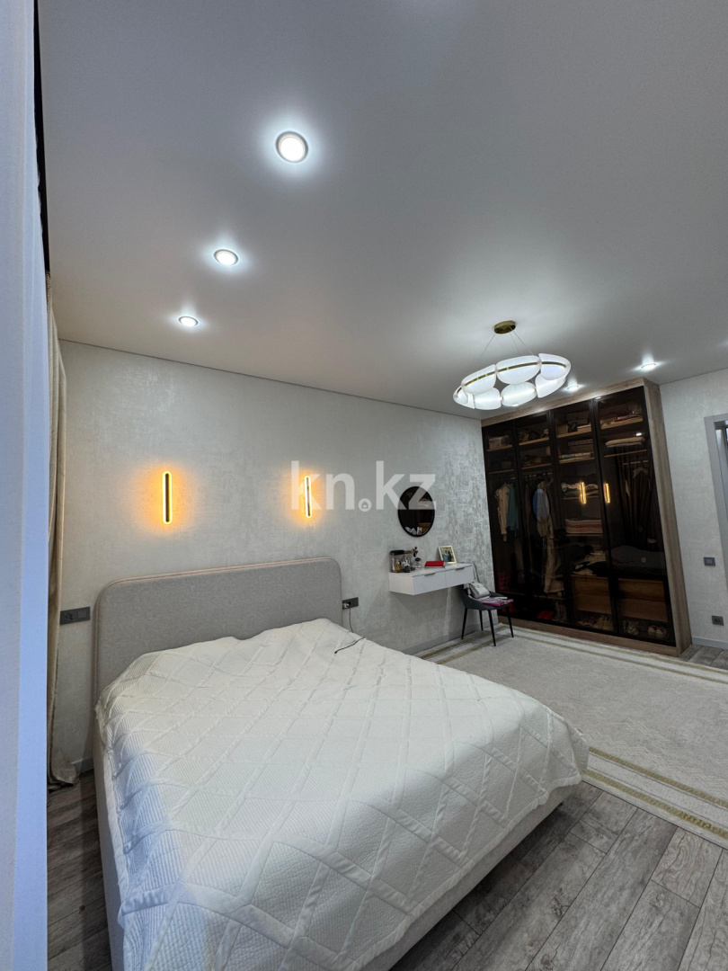 Продажа 4-комнатной квартиры, 105 м², ул. Таттимбета, дом  35 в Караганде - фото 8