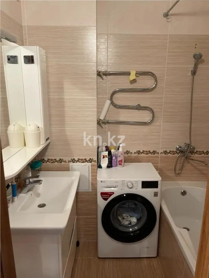 Продажа 3-комнатной квартиры, 76 м², пр. Абылай хана, дом  27/4 в Астане - фото 5