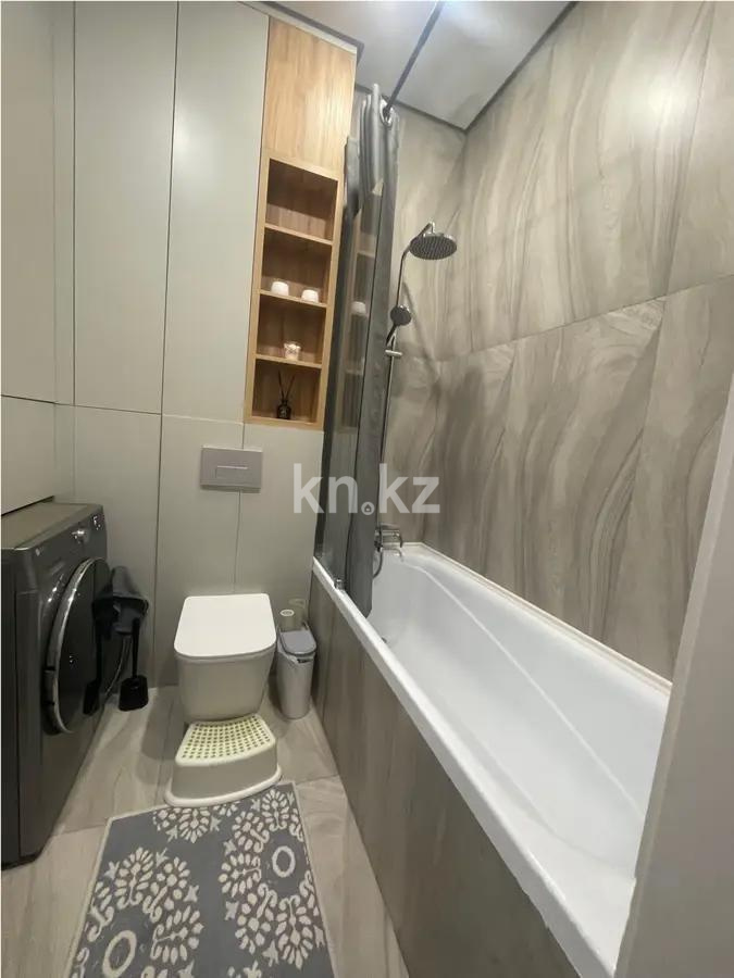 Продажа 2-комнатной квартиры, 71 м², ул. Муканова, дом  53/8 в Караганде - фото 4