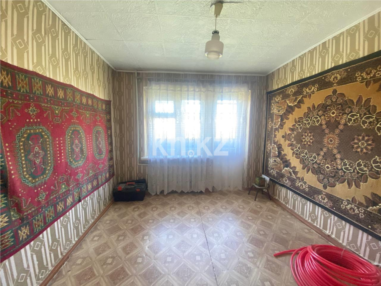 Продажа 4-комнатной квартиры, 60 м², мкр-н 21, дом  10 в Караганде - фото 4