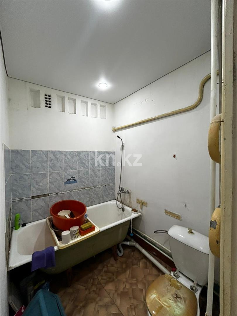 Продажа 1-комнатной квартиры, 32 м², ул. Ержанова, дом  30 в Караганде - фото 4