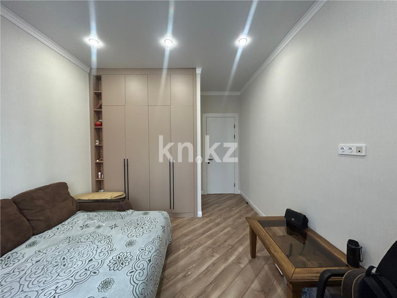 Продажа 3-комнатной квартиры, 100 м², ул. Бокейхана в Астане - фото 9