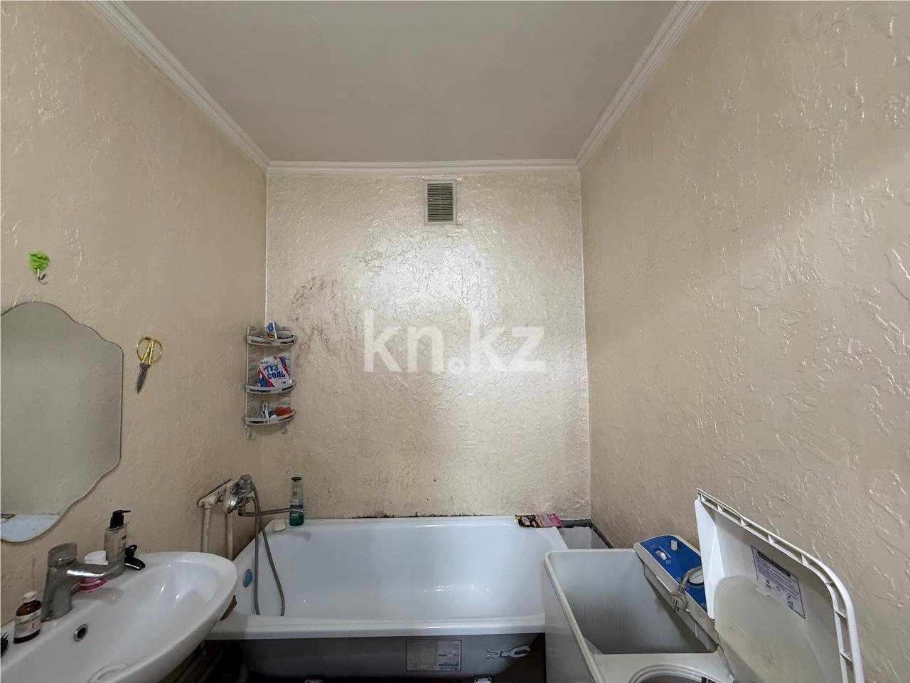 Продажа 1-комнатной квартиры, 36 м², пр. Бухар-жырау, дом  94 в Караганде - фото 5