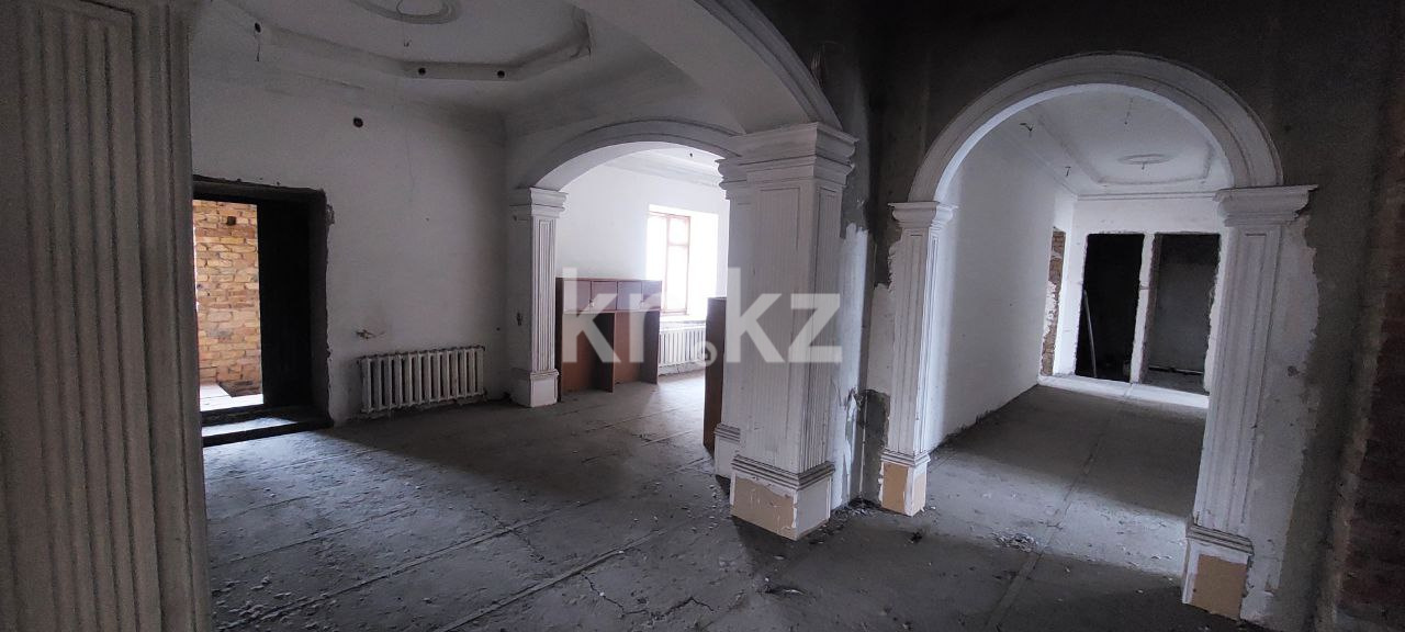 Продажа 9-комнатного дома, 517.9 м², Досжанова, дом  9 в Костанае - фото 19
