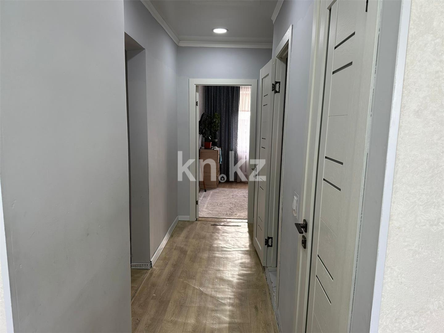 Продажа 4-комнатной квартиры, 77 м², ул. Карла Маркса в Караганде - фото 8