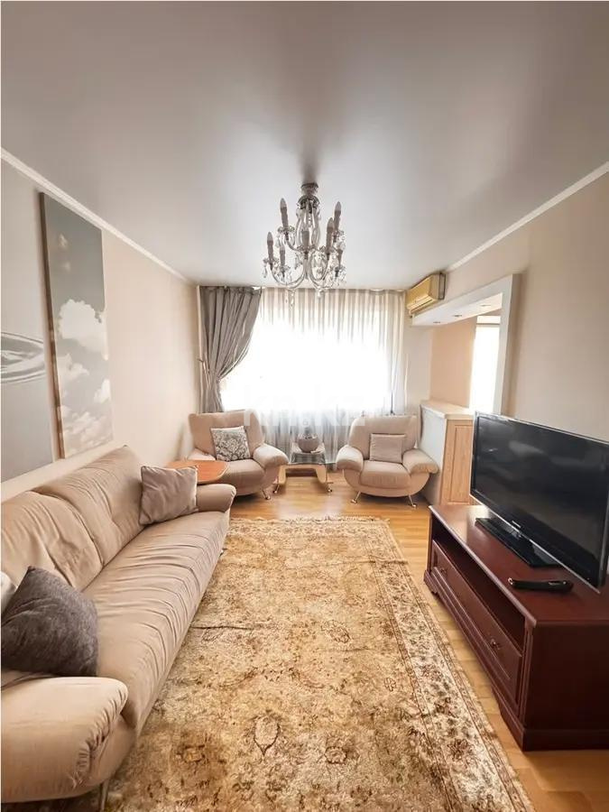 Продажа 3-комнатной квартиры, 60 м², пр. Бухар-жырау, дом  45 в Караганде