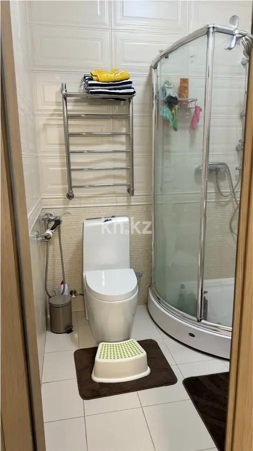 Продажа 4-комнатной квартиры, 138 м², ул. Каирбекова, дом  35а в Алматы - фото 5