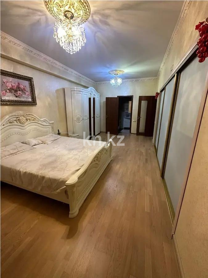 Продажа 3-комнатной квартиры, 140 м², мкр-н Самал-2, дом  58 в Алматы - фото 2