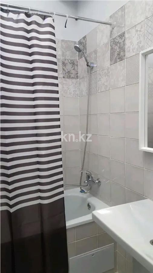 Продажа 2-комнатной квартиры, 60 м², пр. Бухар-жырау, дом  34 в Караганде - фото 4