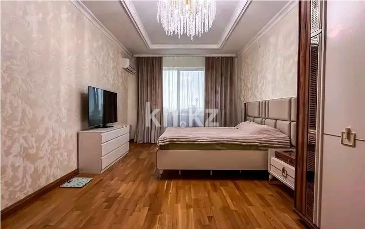 Продажа 4-комнатной квартиры, 209 м² в Алматы