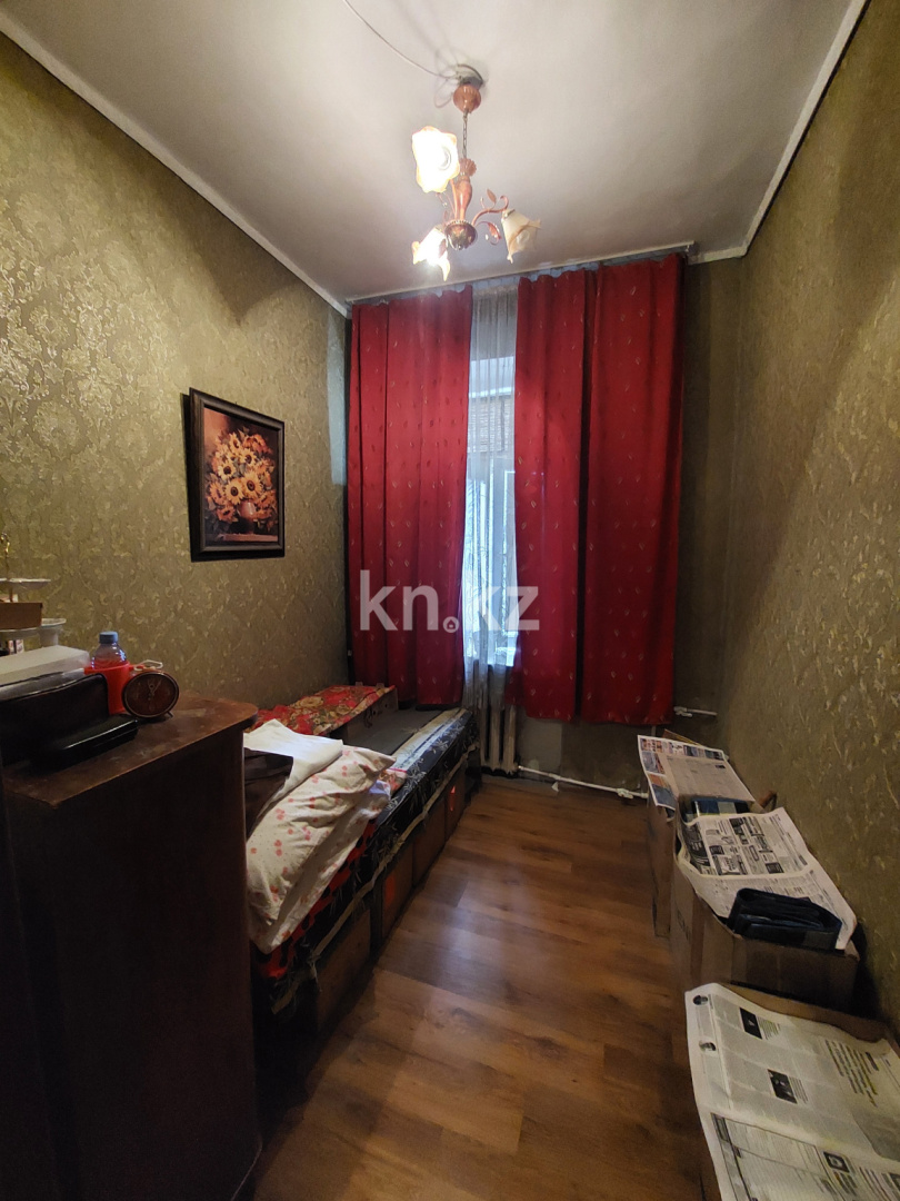 Продажа 3-комнатной квартиры, 63 м², ул. Жамбыла в Караганде - фото 2