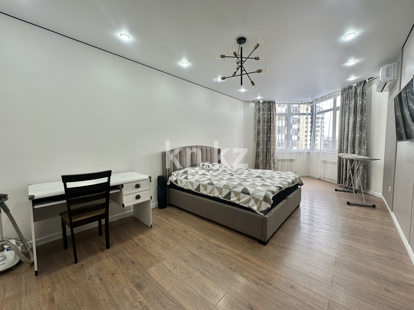 Продажа 1-комнатной квартиры, 48.7 м² в Алматы - фото 3