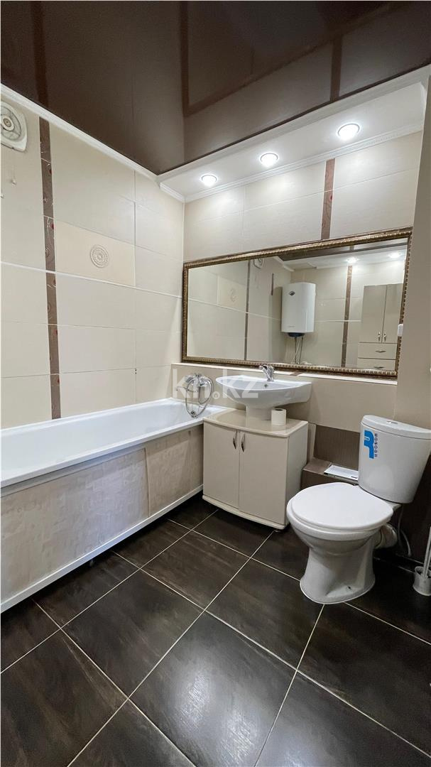 Продажа 3-комнатной квартиры, 61 м², мкр-н 15 в Караганде - фото 15