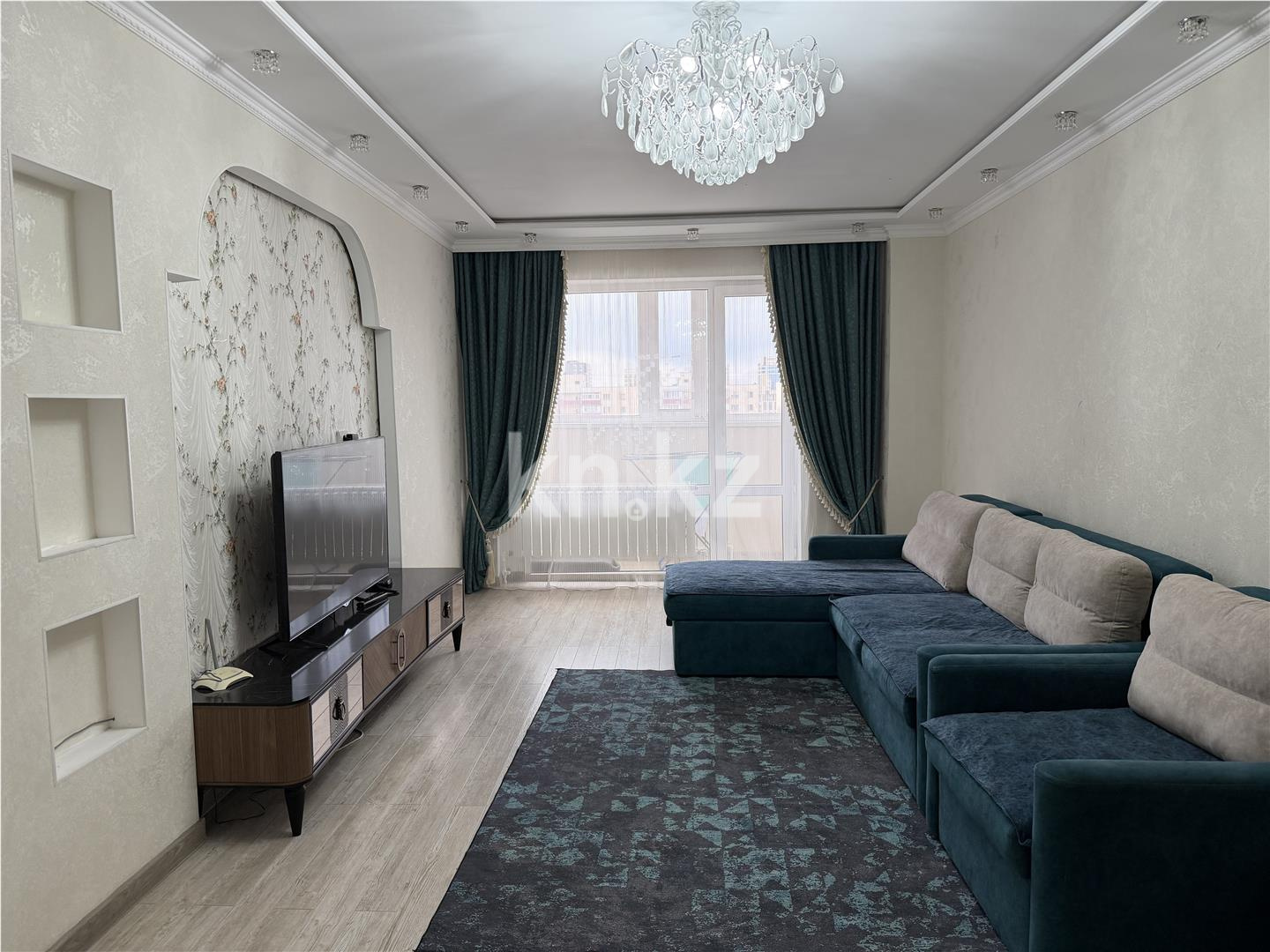 Продажа 3-комнатной квартиры, 90 м² в Караганде