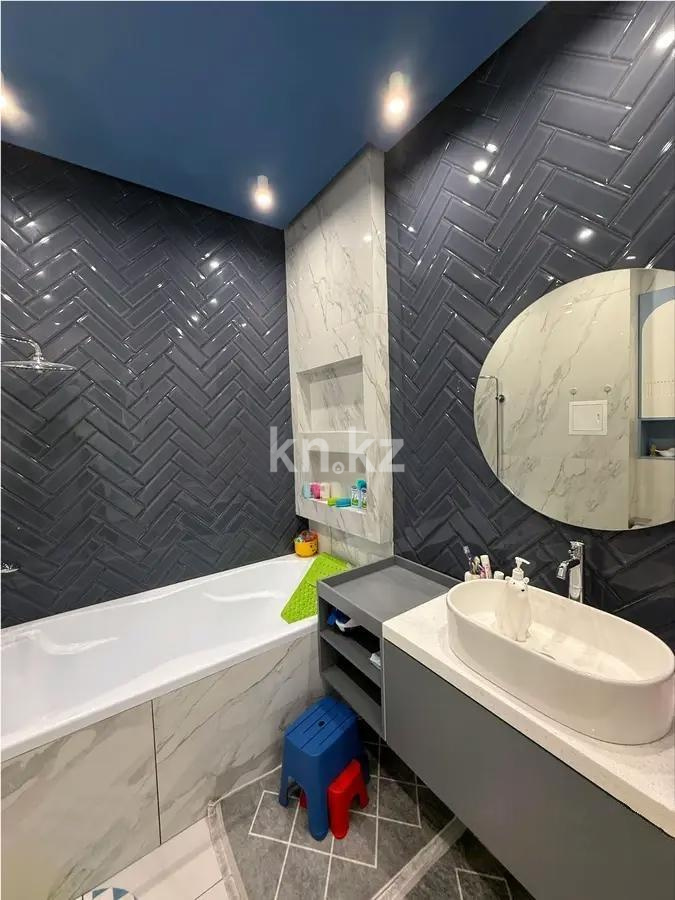 Продажа 4-комнатной квартиры, 155 м², ул. Мухамедханова, дом  1/2 в Астане - фото 5