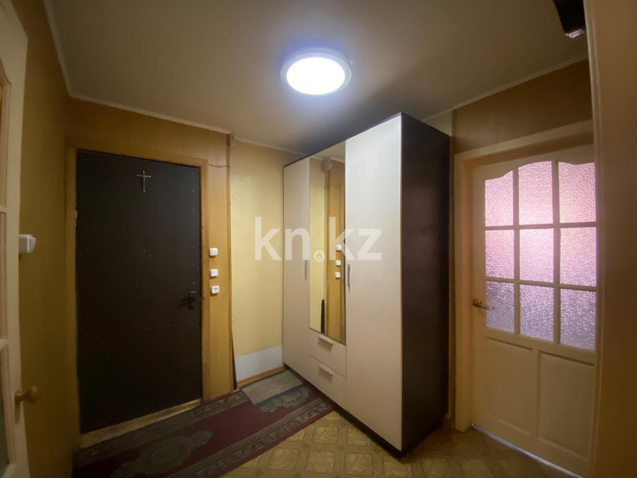 Продажа 3-комнатной квартиры, 62 м², ул. Муканова в Караганде - фото 13