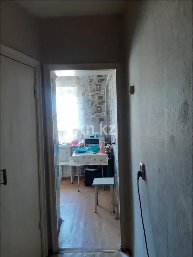 Продажа 3-комнатной квартиры, 50 м², 14-й мкр., дом  16 в Караганде - фото 4