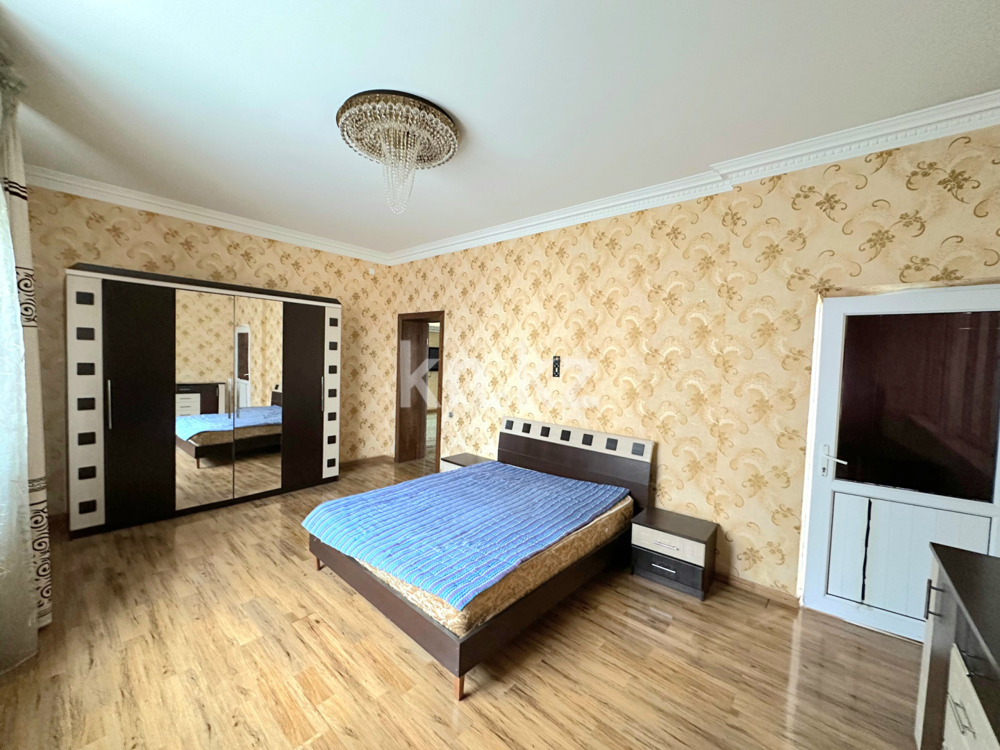 Продажа 5-комнатной квартиры, 250 м² в Шымкенте - фото 3