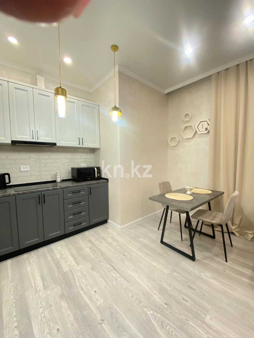 Продажа 2-комнатной квартиры, 44 м², пр. Шахтеров, дом  52б в Караганде - фото 5