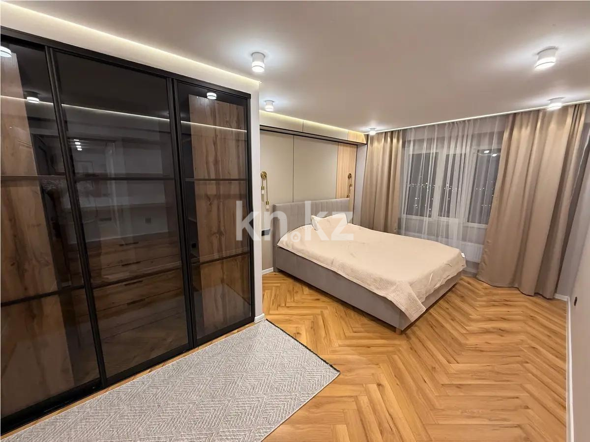 Продажа 2-комнатной квартиры, 52 м², ул. Момышулы, дом  26/2 в Караганде - фото 2