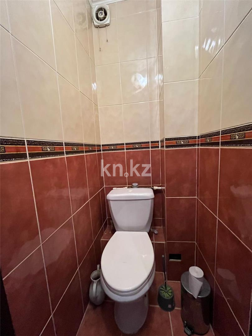 Продажа 3-комнатной квартиры, 70 м², ул. Таттимбета, дом  19 в Караганде - фото 12