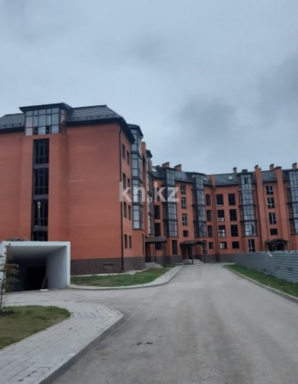 Продажа 4-комнатной квартиры, 152 м², ул. Ботаническая, дом  12/11 в Караганде - фото 2