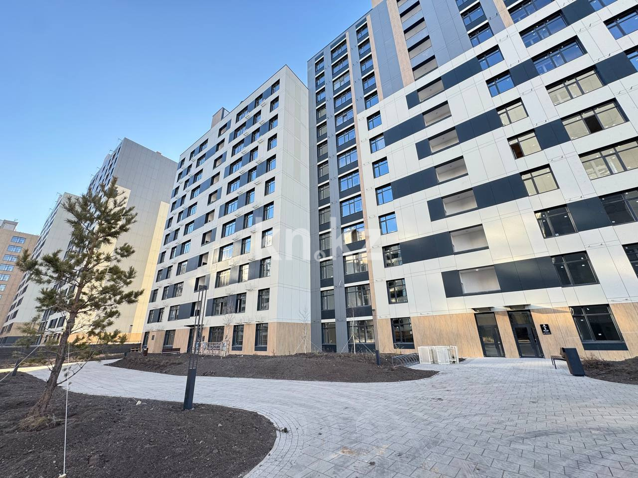 Продажа 2-комнатной квартиры, 45.7 м², ул. Е-429, дом  14/1 - ул. Айтматова в Астане