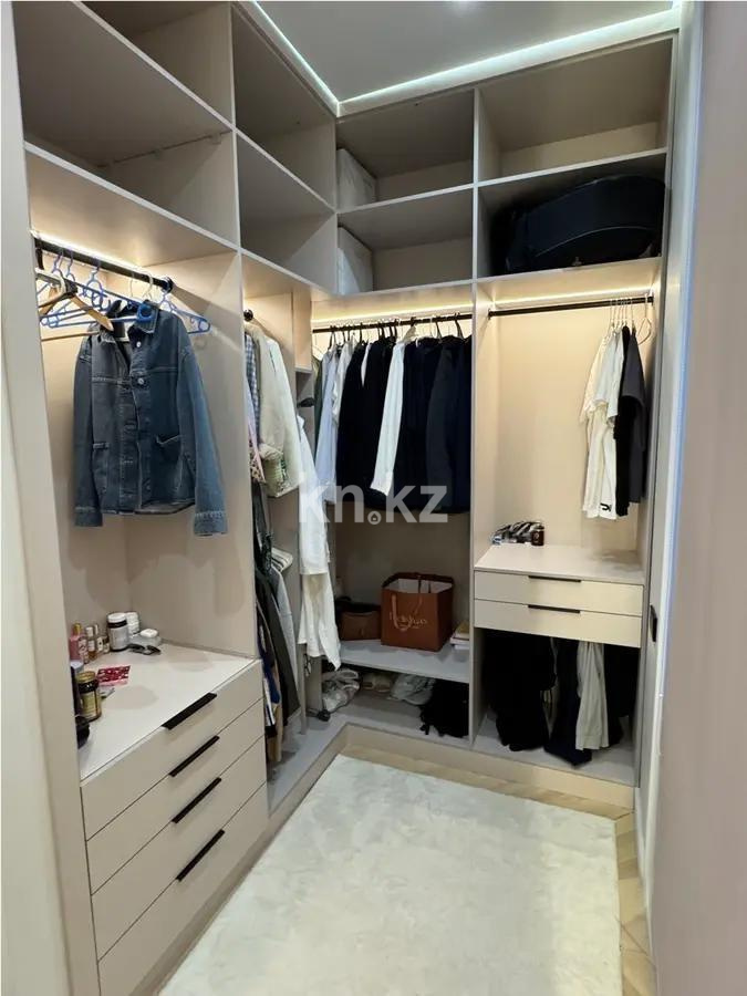 Продажа 3-комнатной квартиры, 111 м², пр. Республики, дом  участок 1/7 в Караганде - фото 7