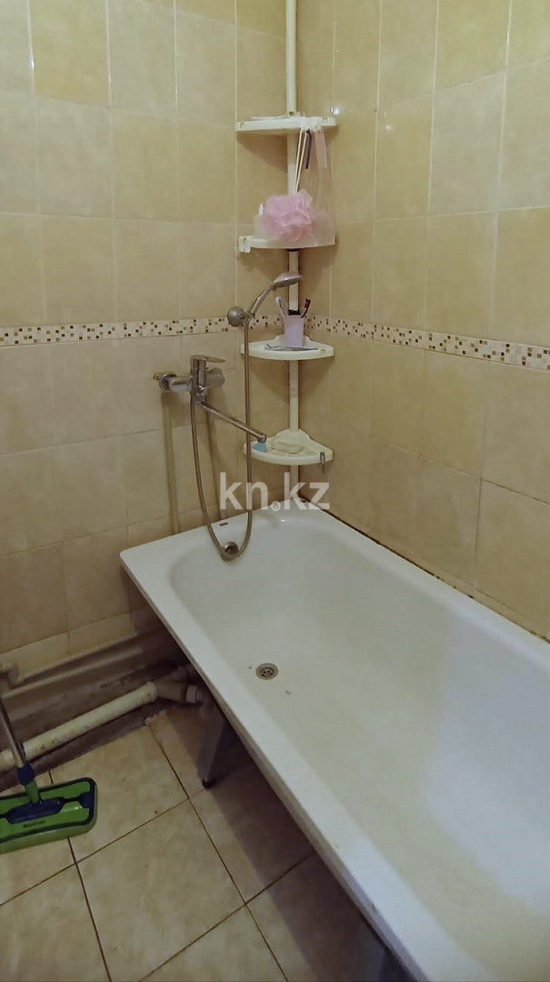 Продажа 4-комнатной квартиры, 61 м², ул. Абая в Темиртау - фото 13