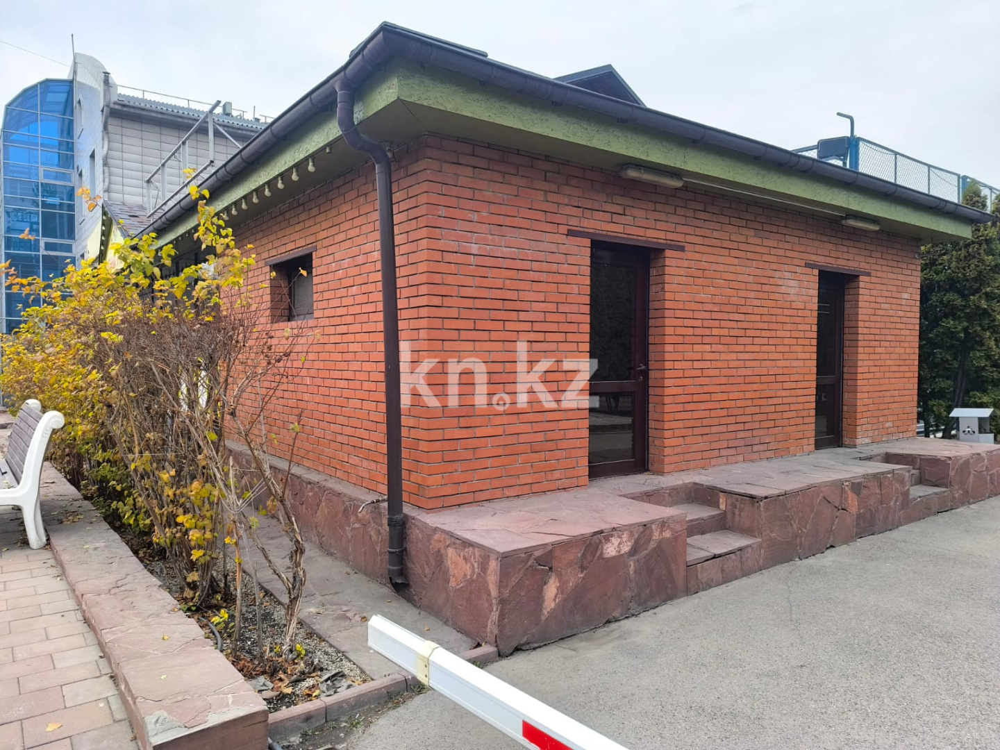 Аренда , Сейфуллина, дом  14 в Алматы - фото 2