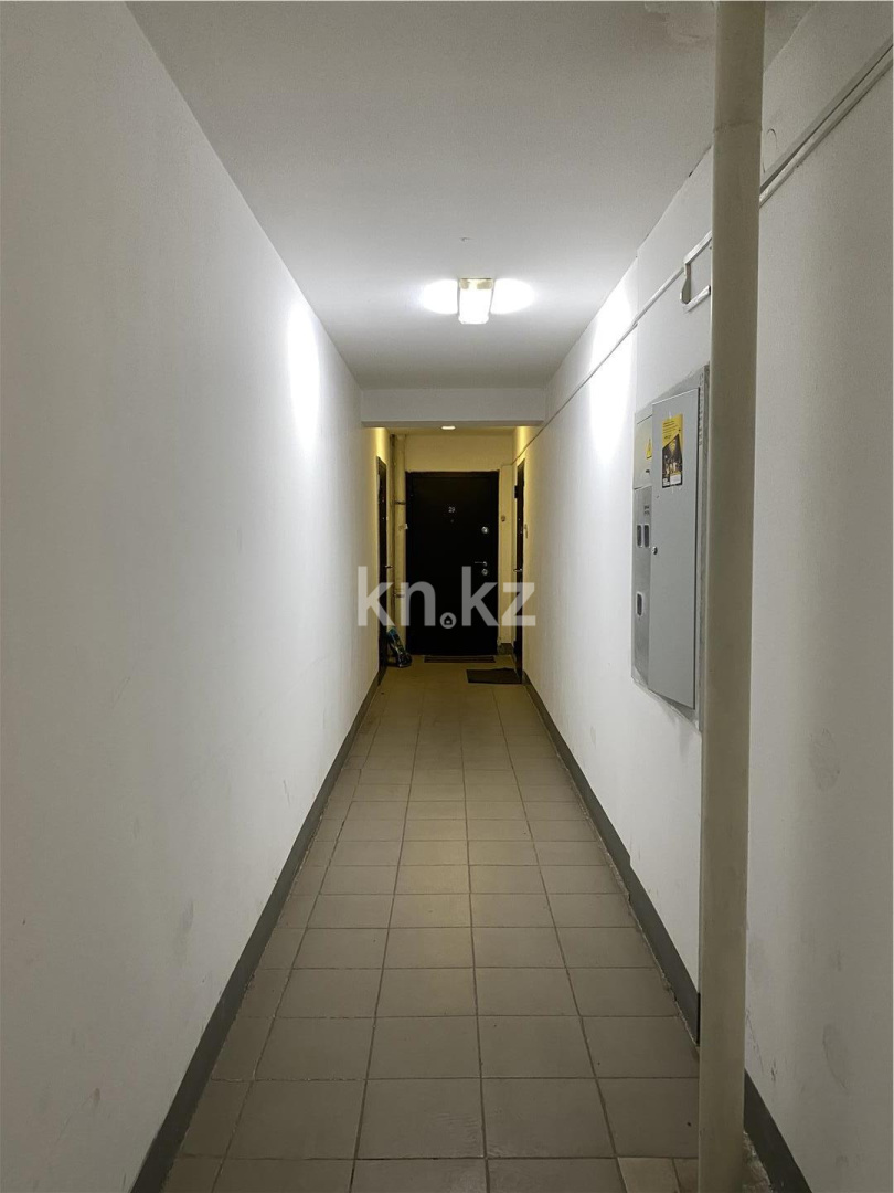 Продажа 2-комнатной квартиры, 60 м², ул. Азербаева в Астане - фото 11