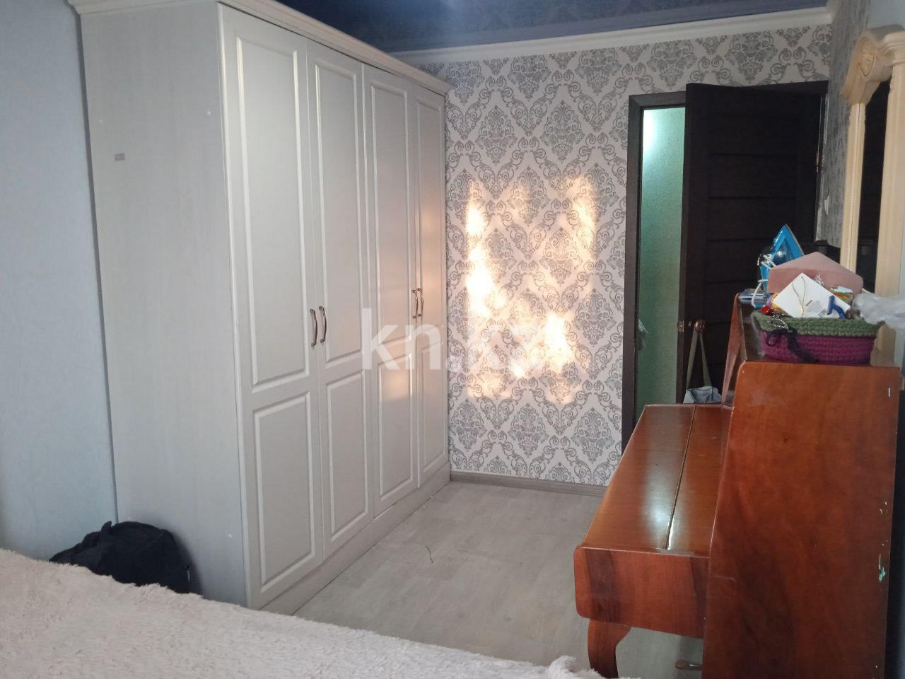 Продажа 3-комнатной квартиры, 57 м², 12-й мкр., дом  38 в Караганде - фото 4