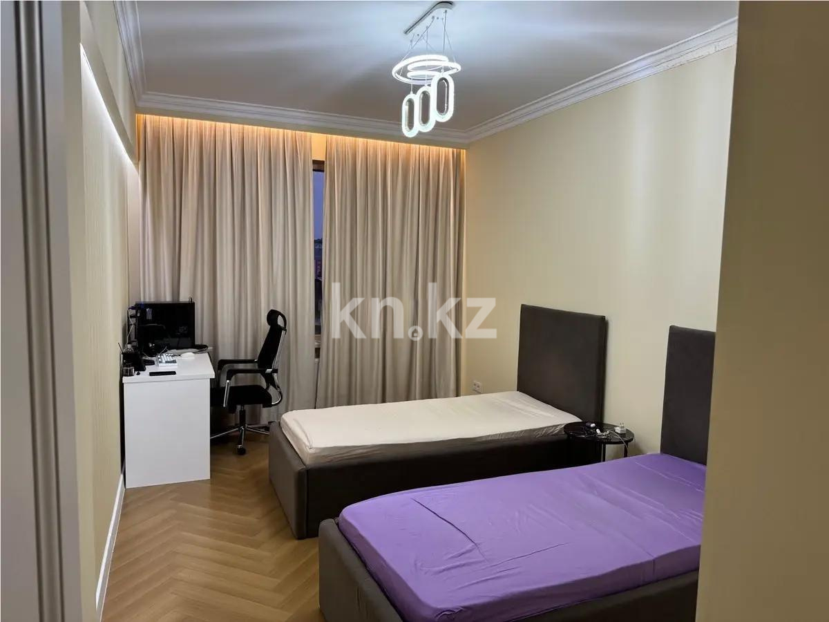 Продажа 4-комнатной квартиры, 123 м², ул. Сатпаева, дом  90/56 в Алматы - фото 3