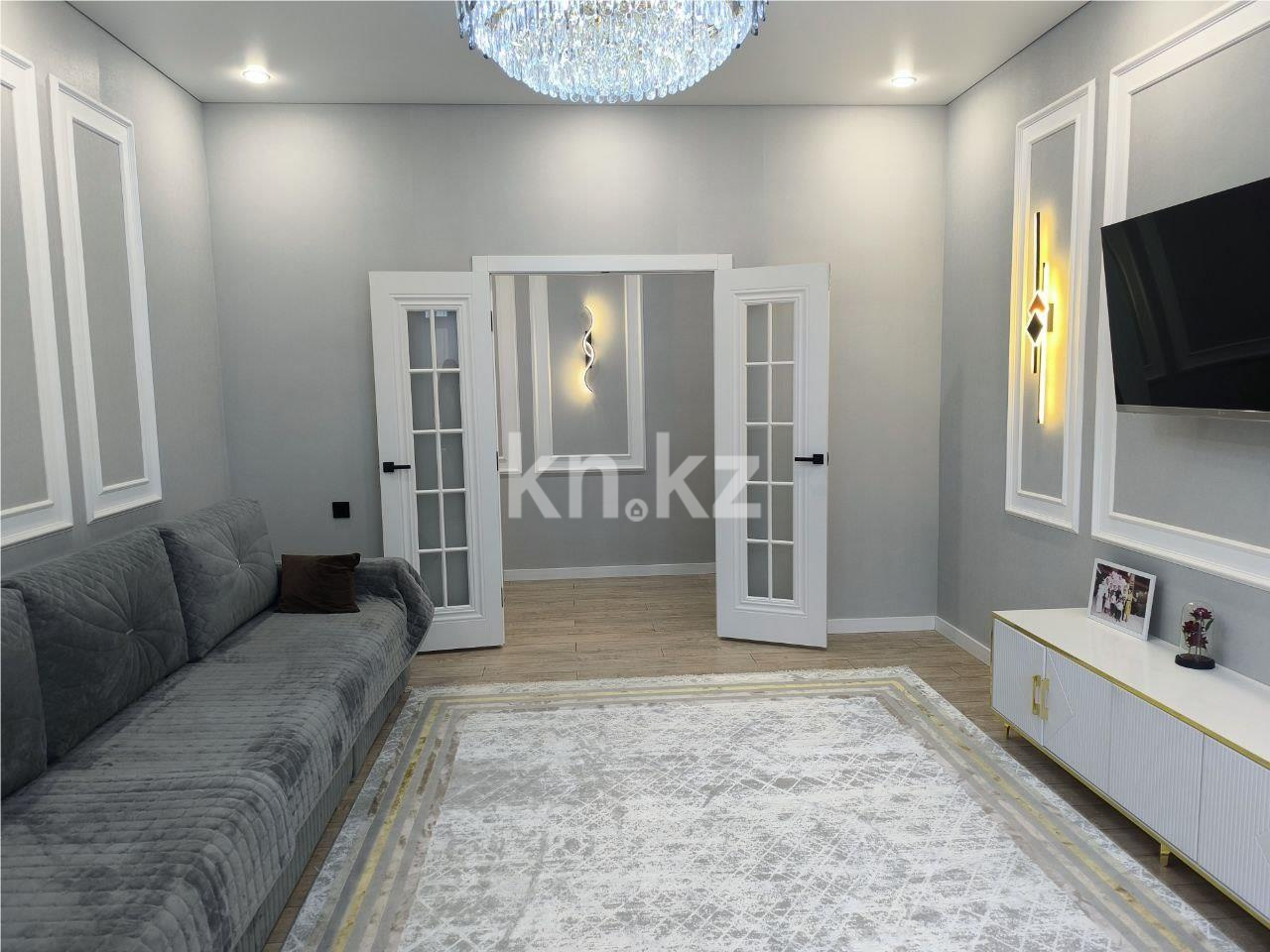 Продажа 4-комнатной квартиры, 111 м², ул. Букетова в Караганде - фото 2