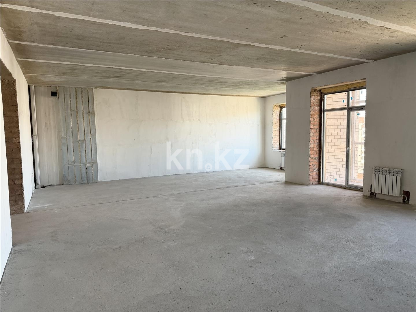Продажа 4-комнатной квартиры, 138 м² в Караганде - фото 3