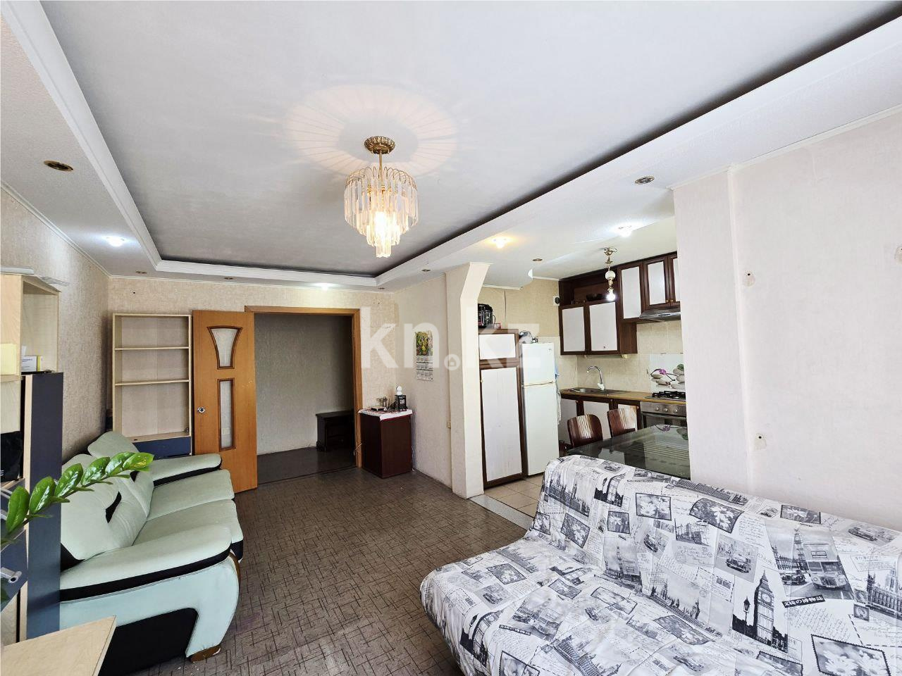 Продажа 3-комнатной квартиры, 68 м², ул. 6-й мик-н в Темиртау - фото 3