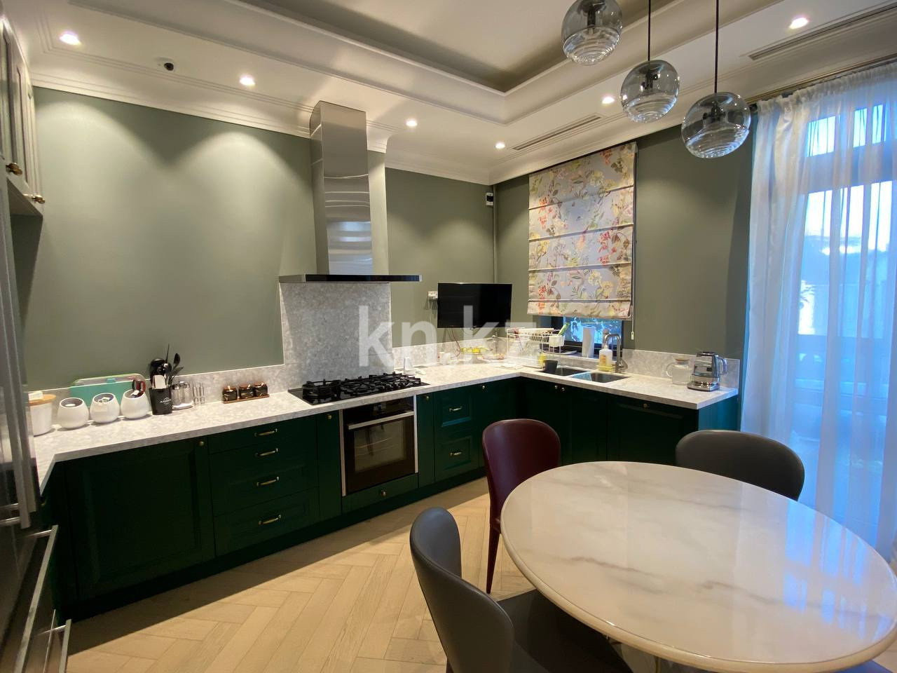 Продажа 9-комнатной квартиры, 375 м², пр. Аль-Фараби, дом  116/1 в Алматы - фото 5