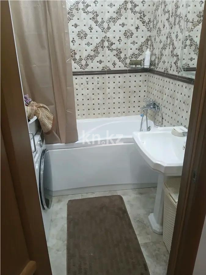 Продажа 3-комнатной квартиры, 100 м², ул. Молдагалиева, дом  2/2 в Астане - фото 4
