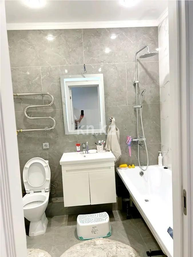 Продажа 3-комнатной квартиры, 90.2 м², ул. Нажимеденова, дом  27 в Астане - фото 6