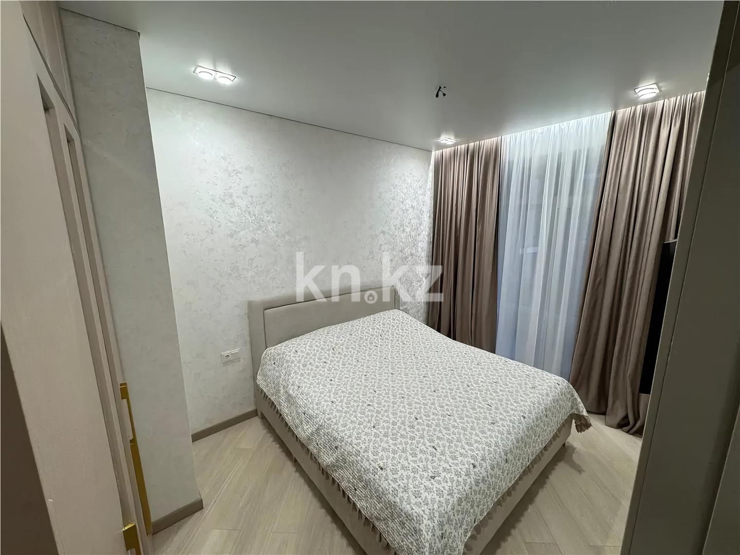 Продажа 3-комнатной квартиры, 97 м², ул. Букетова, дом  3/2 в Караганде - фото 5
