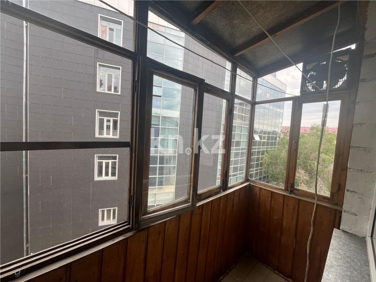 Продажа 3-комнатной квартиры, 53 м², пр. Бухар-жырау, дом  75 в Караганде - фото 14