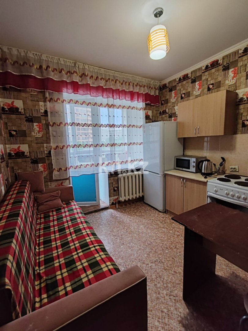 Аренда 1-комнатной квартиры, 38 м² в Астане