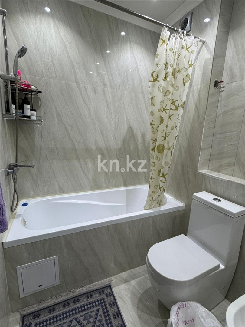 Продажа 5-комнатной квартиры, 133 м², ул. Сатыбалдина, дом  27/2 в Караганде - фото 9