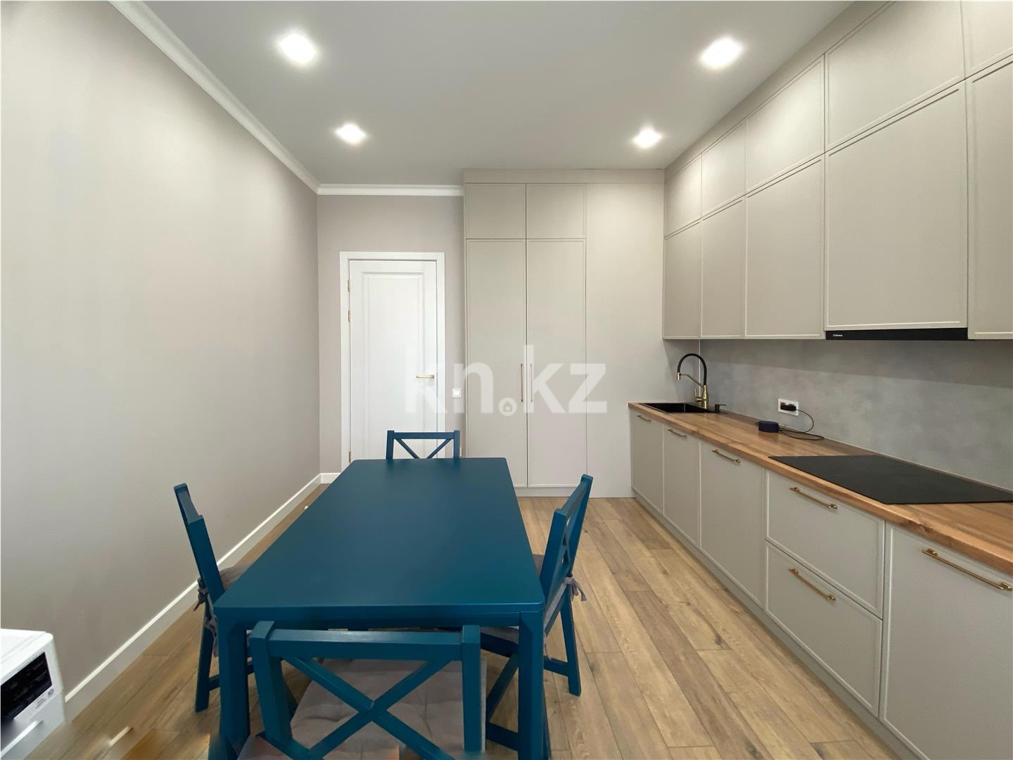 Продажа 3-комнатной квартиры, 84 м², ул. Бектурова в Астане - фото 6