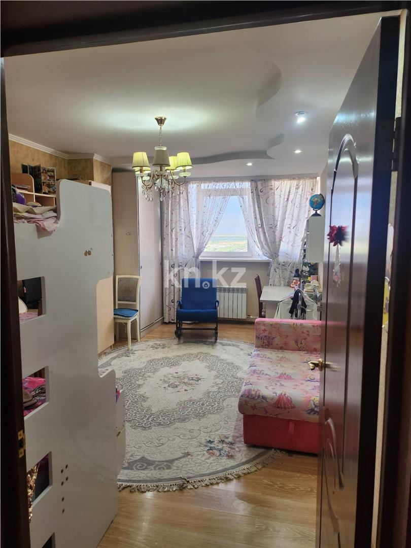 Продажа 4-комнатной квартиры, 140 м², пр. Шахтеров в Караганде - фото 3
