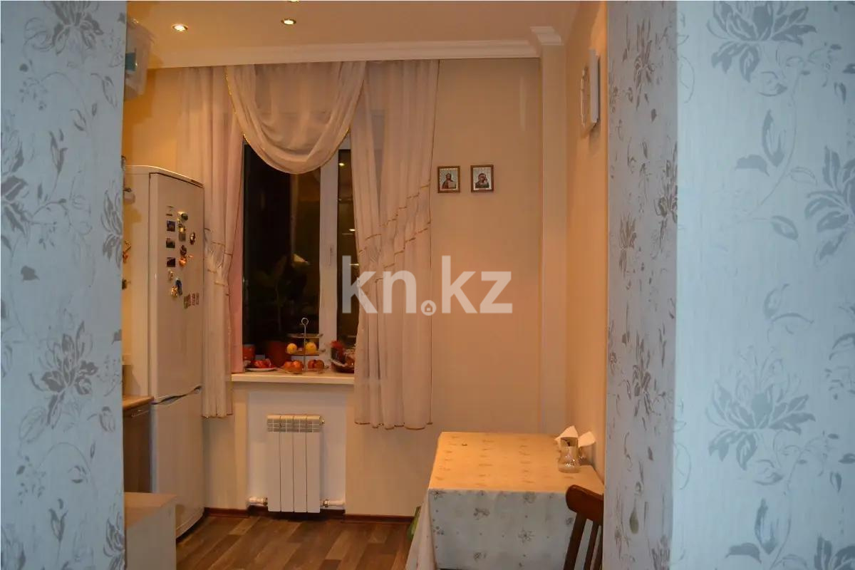 Продажа 2-комнатной квартиры, 56 м², ул. Сарсекова, дом  55 в Караганде - фото 3