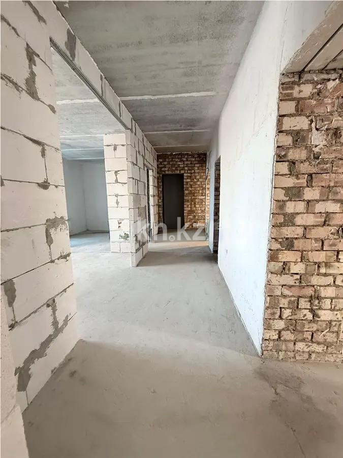 Продажа 4-комнатной квартиры, 102 м² в Караганде - фото 3