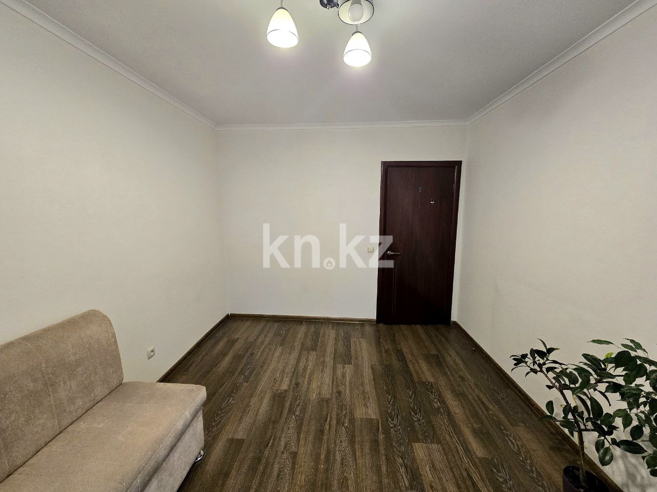 Продажа 4-комнатной квартиры, 80 м², ул. Жандосова в Алматы - фото 10